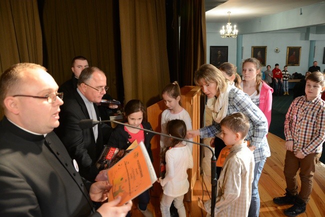 X Przegląd Kolędników Misyjnych