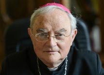 Abp Hoser: Nie bójmy się wyniku Synodu