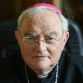 Abp Hoser: Nie bójmy się wyniku Synodu