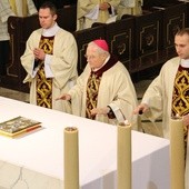 Abp Hoser: Nie bójmy się wyniku Synodu