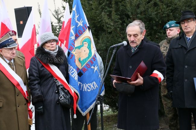 Zachowując pamięć