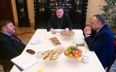 Arcybiskup spotkał się z posłami