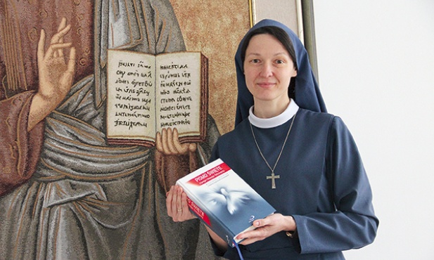 Po ponad dziesięciu latach intensywnych studiów nad Biblią codziennie odkrywam w niej coś nowego – mówi s. Judyta Pudełko