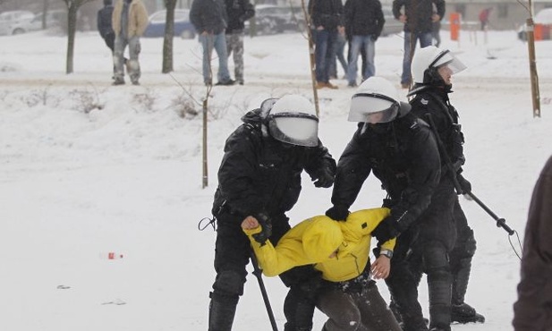 Kolorz ostro o ataku policji na górników