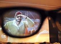 Atrakcją wystawy jest animacja 3D ukazująca walkę statku handlowego z żywiołem morskim