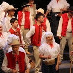 Zespół Teatralny Parafii św. Elżbiety na scenie