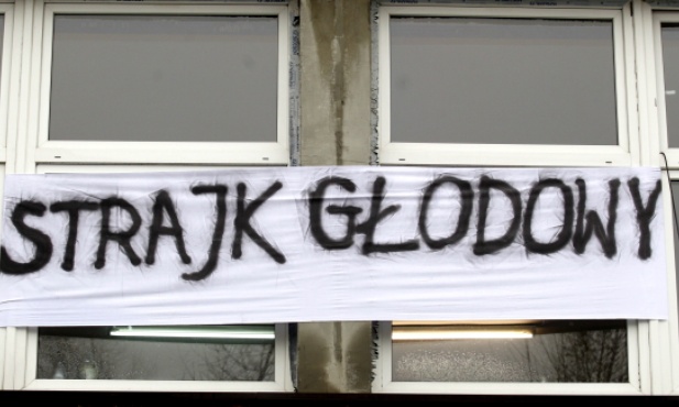 4800 górników kontynuuje protest w JSW