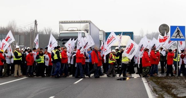 Związkowcy zablokowali dwie ważne trasy