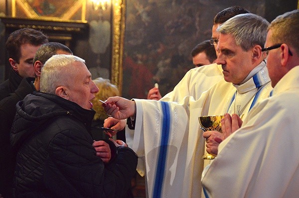  Eucharystii dla chorych przewodniczył biskup sandomierski