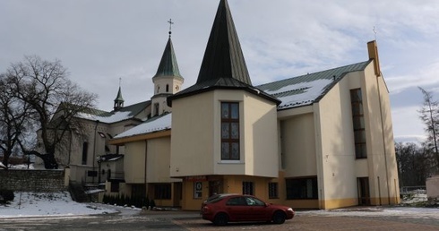 Przypomną głodujących