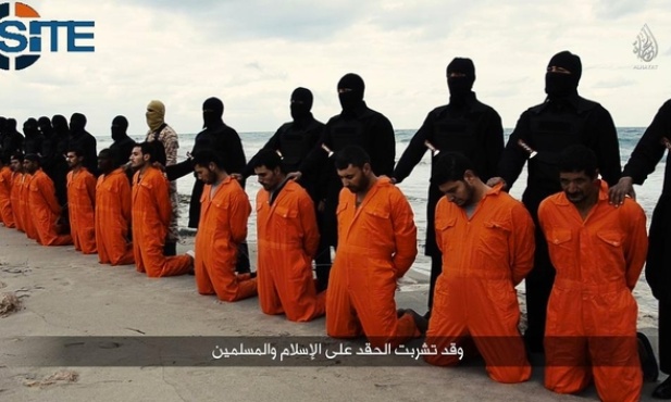 Islamiści opublikowali materiały z egzekucji 21 Koptów w internecie