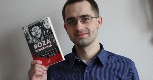 Mateusz Pietrzak zebrał w swojej książce 15 świadectw twardych mężczyzn, którzy nie wstydzą się wiary w Jezusa