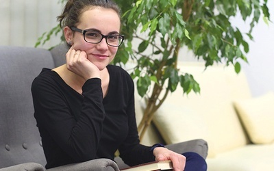 Zuzanna Karwot  narzeczona Tomasza, związana ze wspólnotą  Głos na Pustyni 