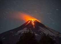 Tysiące ewakuowanych po erupcji wulkanu