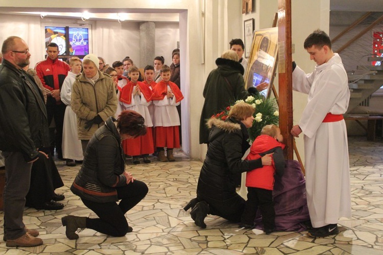 Krzyż ŚDM i ikona Matki Bożej w Wiśle