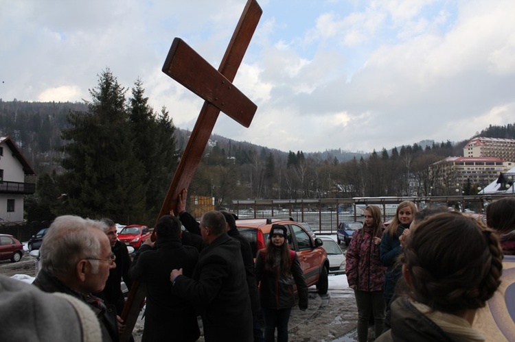 Krzyż ŚDM i ikona Matki Bożej w Wiśle