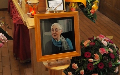 Śp. Anna Bugnon-Rosset była córką Zofii Kossak i Zygmunta Szatkowskiego
