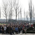 Droga Krzyżowa o trzeźwość narodu w KL Auschwitz-Birkenau