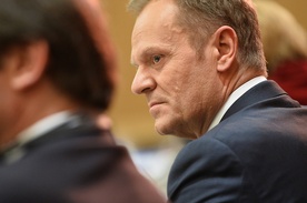 Tusk dla "NYT": Musimy zacząć żyć bez złudzeń