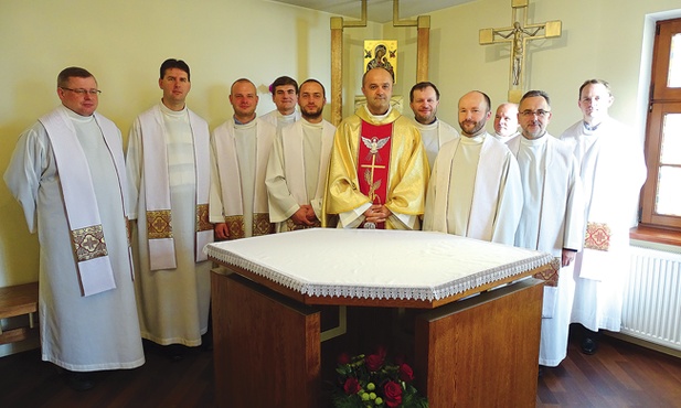 Co roku nowi adepci Tirocinium rozpoczynają naukę od uroczystej Mszy św. wraz z wszystkimi mieszkańcami domu