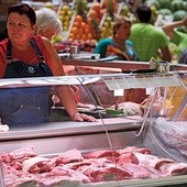 Koniec ze wspólną unijną skargą na Rosję do Światowej Organizacji Handlu. Bruksela dogadała się z Moskwą, zostawiając m.in. Polskę sam na sam w sporze o eksport naszego mięsa 