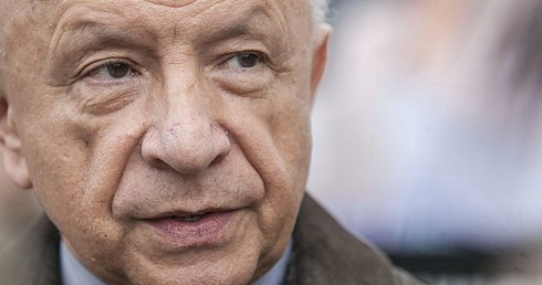 Prof. Chazan kontra władze Warszawy