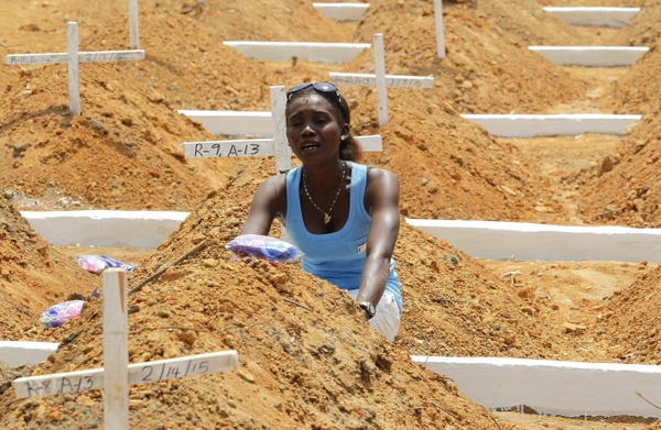 WHO: Ponad 10 tys. ofiar eboli, zagraża odra