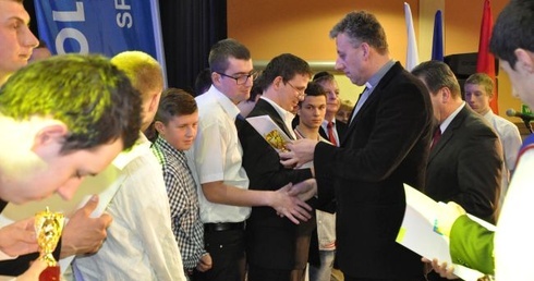 Niepełnosprawni katedrze opolskiej