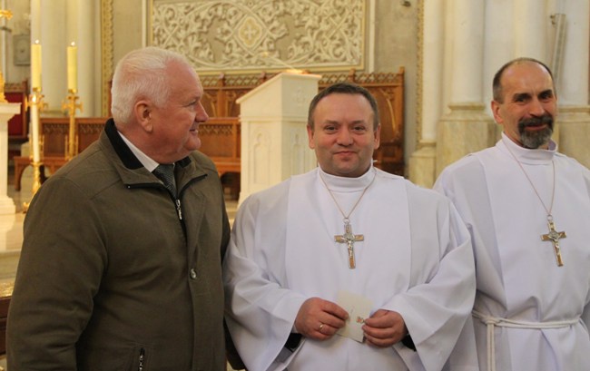 Mamy nowych nadzwyczajnych szafarzy Komunii świętej