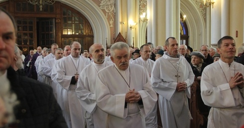 Mamy nowych nadzwyczajnych szafarzy Komunii świętej