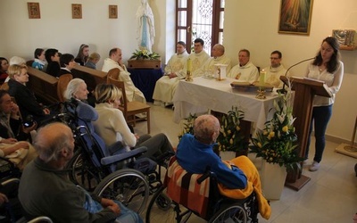 Mszy św. przewodniczył ks. dziekan Marian Krzywda