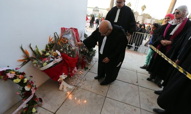 MSZ o aktualnej liczbie Polaków, którzy zginęli w Tunisie