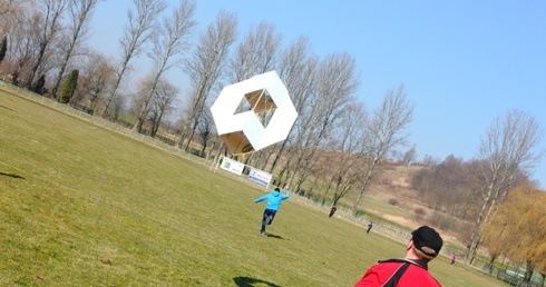 Zaćmienie nad latawcami