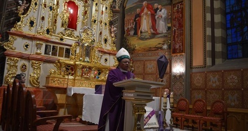 Bp Ryś o papieżu i owieczkach