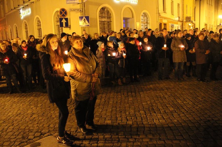 Droga Krzyżowa ulicami Głogówka