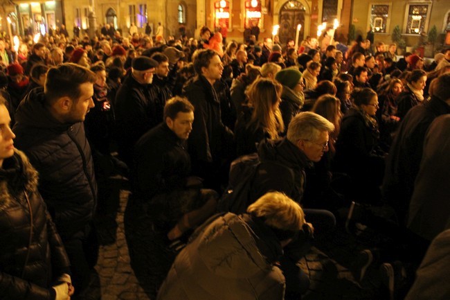 Akademicka Droga Krzyżowa ulicami Wrocławia 2015