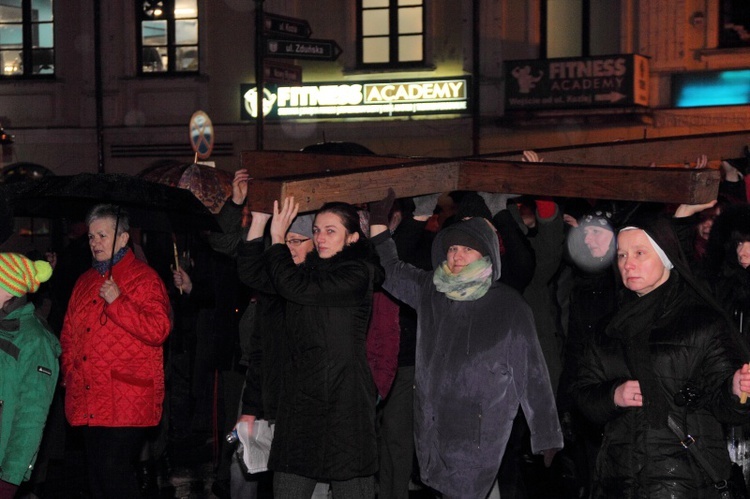 Droga Krzyżowa ulicami Łowicza