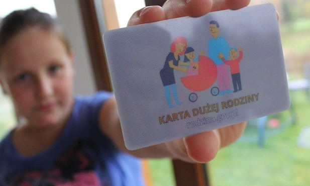 Karta Dużej Rodziny coraz popularniejsza