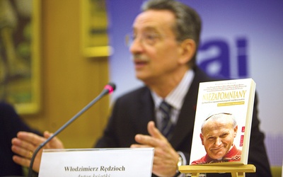 – Papież Jan Paweł II zmienił życie wielu osób, z którymi się spotkał. Moje również – mówi autor książki Włodzimierz Rędzioch