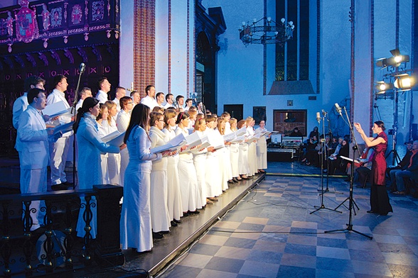 Już od dekady śpiewem popularyzują nauczanie JPII