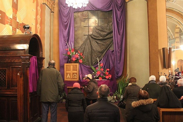 Wieczorna liturgia Wielkiego Czwartku w katedrze
