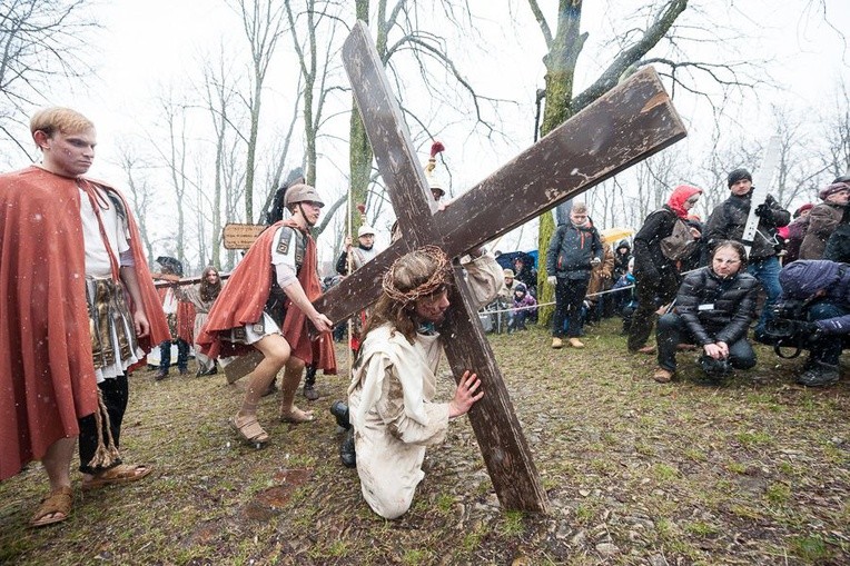 Chwalebne Misterium Męki Pańskiej cz. 2