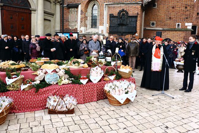 Święcenie pokarmów wielkanocnych. Kraków - 2015