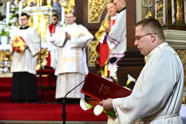 Wigilia Paschalna - Woda i Eucharystia