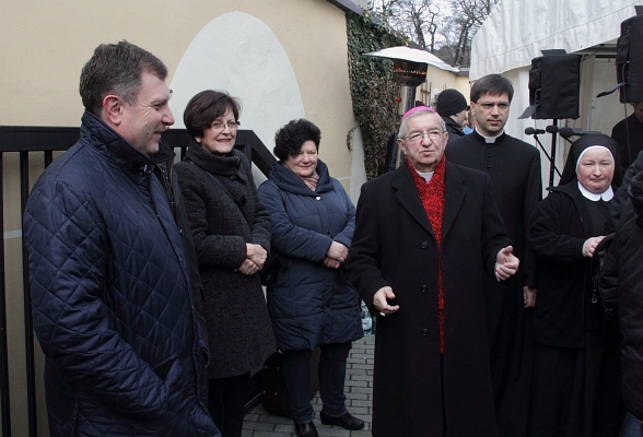 Śniadanie wielkanocne w siedzibie Caritas