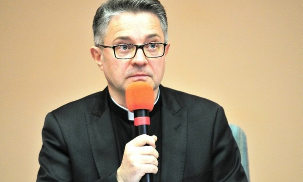 Duszpasterze mają wspierać małżeństwa