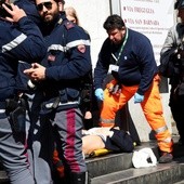 Mediolan: Strzały w sądzie, są zabici