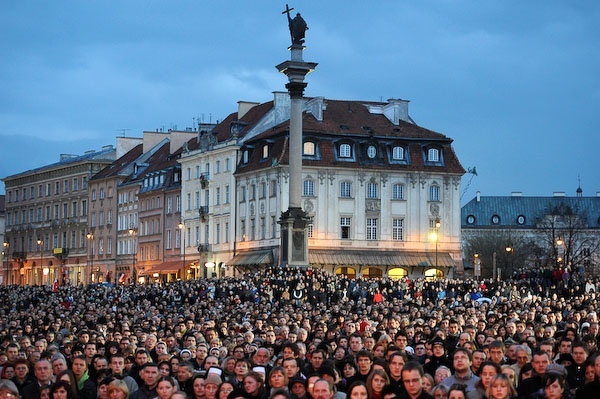 2010. Warszawa po katastrofie