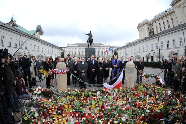 2010. Warszawa po katastrofie