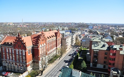Widok z wieży kościoła pw. Nawrócenia św. Pawła w Lublinie
